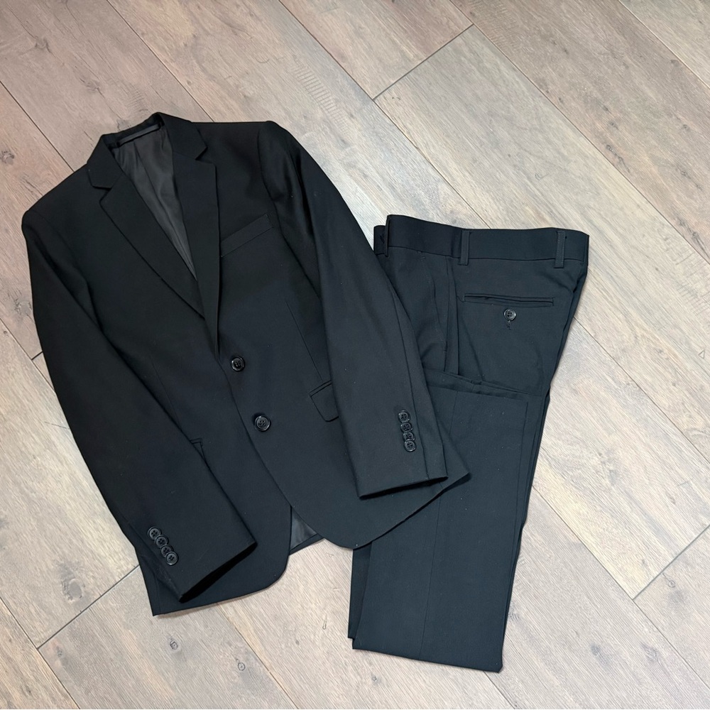 Classic Black Boys Two-Piece Suit Jacket & Pants Isaac Mizrahi